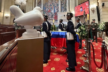 ‘La paloma de la paz’ estará con el féretro de Botero en los homenajes en el Capitolio colombiano