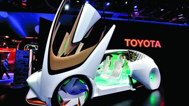 Toyota espera vender autos autónomos en el año 2020