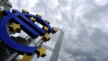 El BCE aumenta ayudas de urgencia a los bancos griegos