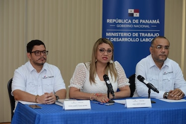 Ajuste del salario mínimo oscilará entre 1% y 8%, según actividad económica