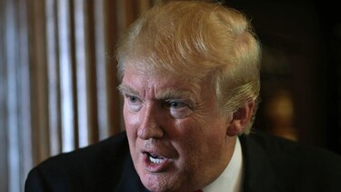 Donald Trump publica tuit de campaña con soldados nazis y lo borra de inmediato