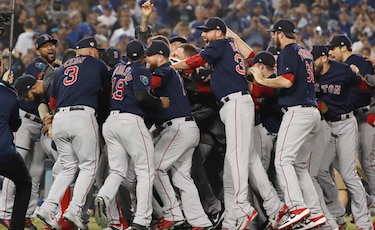Medias Rojas ganan su novena Serie Mundial al vencer 5 a 1 a los Dodgers