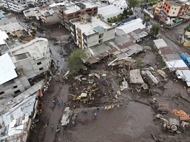 Quito de luto por la muerte de 24 personas a causa de un aluvión