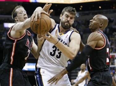 Grizzlies envía al Heat al segundo lugar en el Este