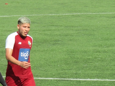 La Policía conduce al futbolista Cristian Martínez por presuntamente ‘alterar la convivencia’ y luego desiste de las acusaciones 