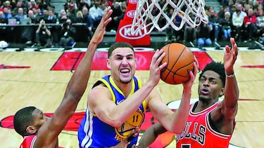 Curry y Thompson se lucen ante los Bulls
