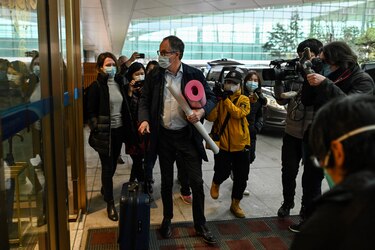 OMS termina misión en China con tensión con Estados Unidos y Europa sigue manteniendo restricciones