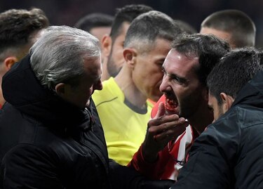 Futbolista uruguayo pierde dientes tras choque con un portero