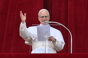 En su primera misa dominical, el papa León XIV saluda a los fieles de Panamá