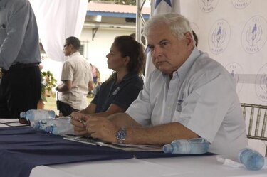 Martinelli anuncia aumento de 30 dólares a jubilados y pensionados