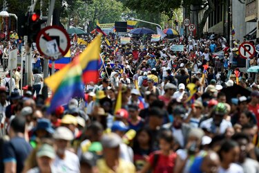 Miles participan en ‘tercer paro’ contra gobierno de Iván Duque