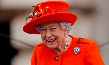 La reina se ausentó de acto oficial