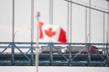 Canadá reduce los controles contra Covid-19 en las fronteras