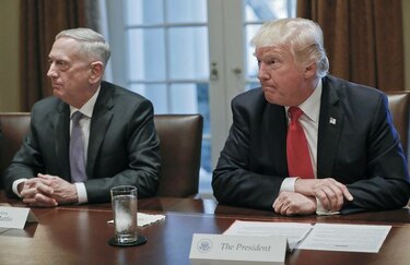Jefes militares informan a Trump sobre opciones ante Corea del Norte