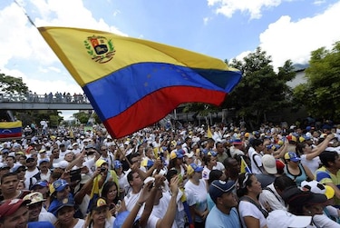 Oposición volverá a retar a Nicolás Maduro en las calles este miércoles