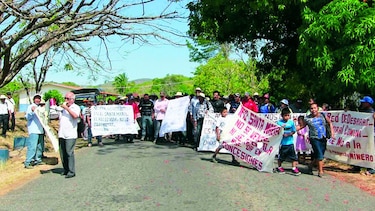 Veragüenses defienden el Santa María