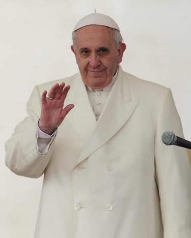 Internet es 'un don de Dios', dice el Papa, pero advierte de sus peligros