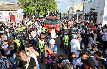 Una multitud despide en Valledupar a Omar Geles, el compositor de ‘Los caminos de la vida’