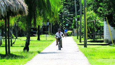 Bicicletas, no juguetes, piden niños darienitas