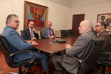 Comprador de AES se reúne con el Gobierno de Panamá