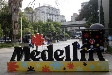 Medellín, una ciudad transformada 30 años después de la muerte de Pablo Escobar