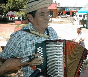Muere Victorino Córdoba, uno de los grandes afinadores de acordeón en Panamá