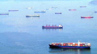 Fijan plazo para bajar azufre de combustible marino