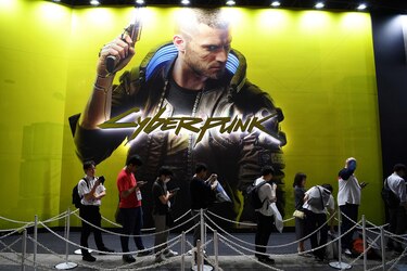 Aficionados de videjuegos, molestos por retrasos