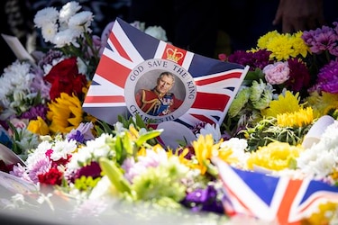 Carlos III recibe a los mandatarios y reyes que están en Londres para el funeral de Isabel II
