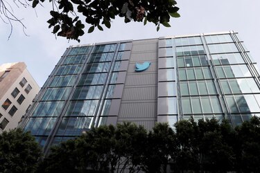 Nueva ronda de despidos en Twitter afecta al 10% de la plantilla
