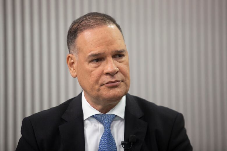 Pedro Miguel González vuelve al ruedo: quiere la secretaría general del PRD, critica a Benicio Robinson y fustiga a Mulino