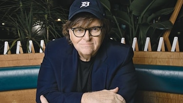 Michael Moore compara a Trump con Hitler