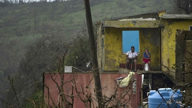 70 mil personas en Puerto Rico son evacuadas por falla de una represa tras el huracán María