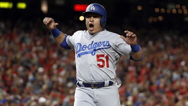 Carlos Ruiz vuelve a aportar a la hora buena y avanza a su cuarta Serie de Campeonato de la Liga Nacional