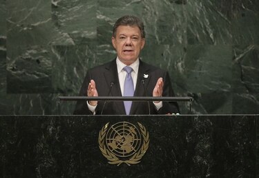 Presidente Santos defiende inmunidad de Álvaro Uribe