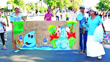 Rechazan tala y contaminación