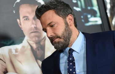 Ben Affleck dice que superó un tratamiento contra el alcoholismo