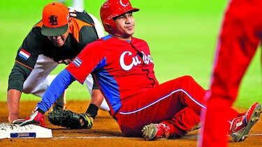 Cuba llama a Frederich Cepeda a nómina para el Clásico