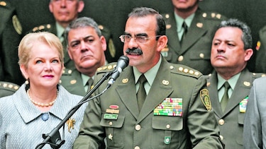 Renuncia jefe de la Policía