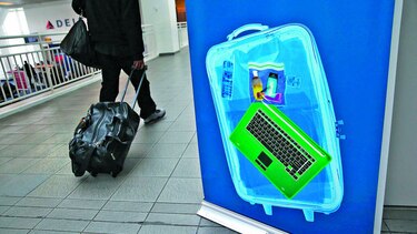 Prohíben ‘laptops’ y tabletas en vuelos de países árabes