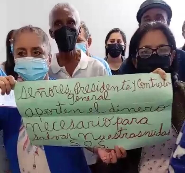 ‘Somos personas, no animales’: pacientes de cardiología en la Ciudad de la Salud