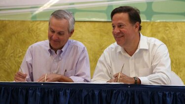 Varela sanciona la ley que regula la descentralización