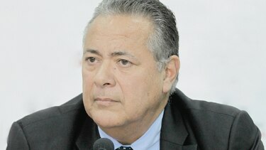 ‘Es insostenible. O abrimos o morimos’: Domingo de Obaldía