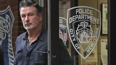 Arrestan a Alec Baldwin por golpear a un hombre en Nueva York