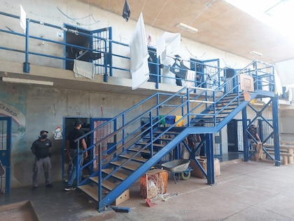 Contratos, adendas y sanciones: ¿Quién es el consorcio que domina la alimentación penitenciaria?