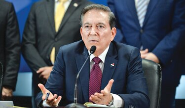 Cortizo ordena a la ASEP revisar todas las facturas de energía eléctrica