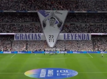 El Santiago Bernabéu se rinde a Kroos en su despedida