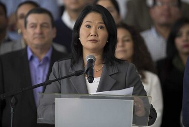 Fujimori admite triunfo de Kuczynski en presidenciales