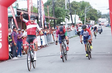 Daniel Bonilla sale hoy como líder de la Vuelta Internacional a Chiriquí