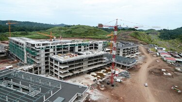 Ciudad Hospitalaria, adjudicada con 9% de su costo en coimas